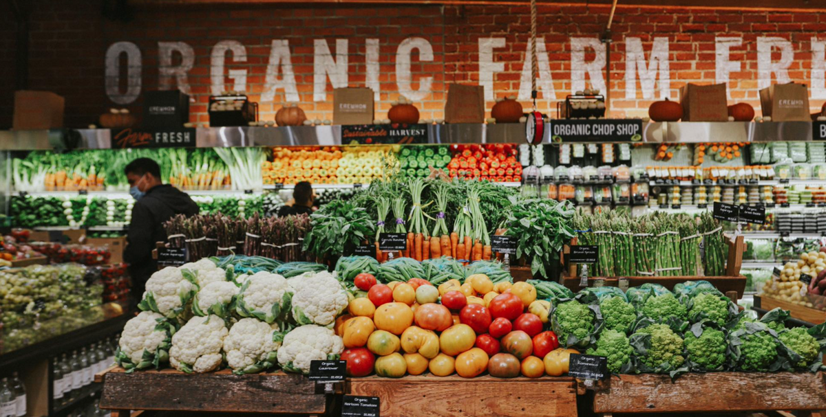 5 ways to stand out from your competitors: The Organized Success of Erewhon Market.
